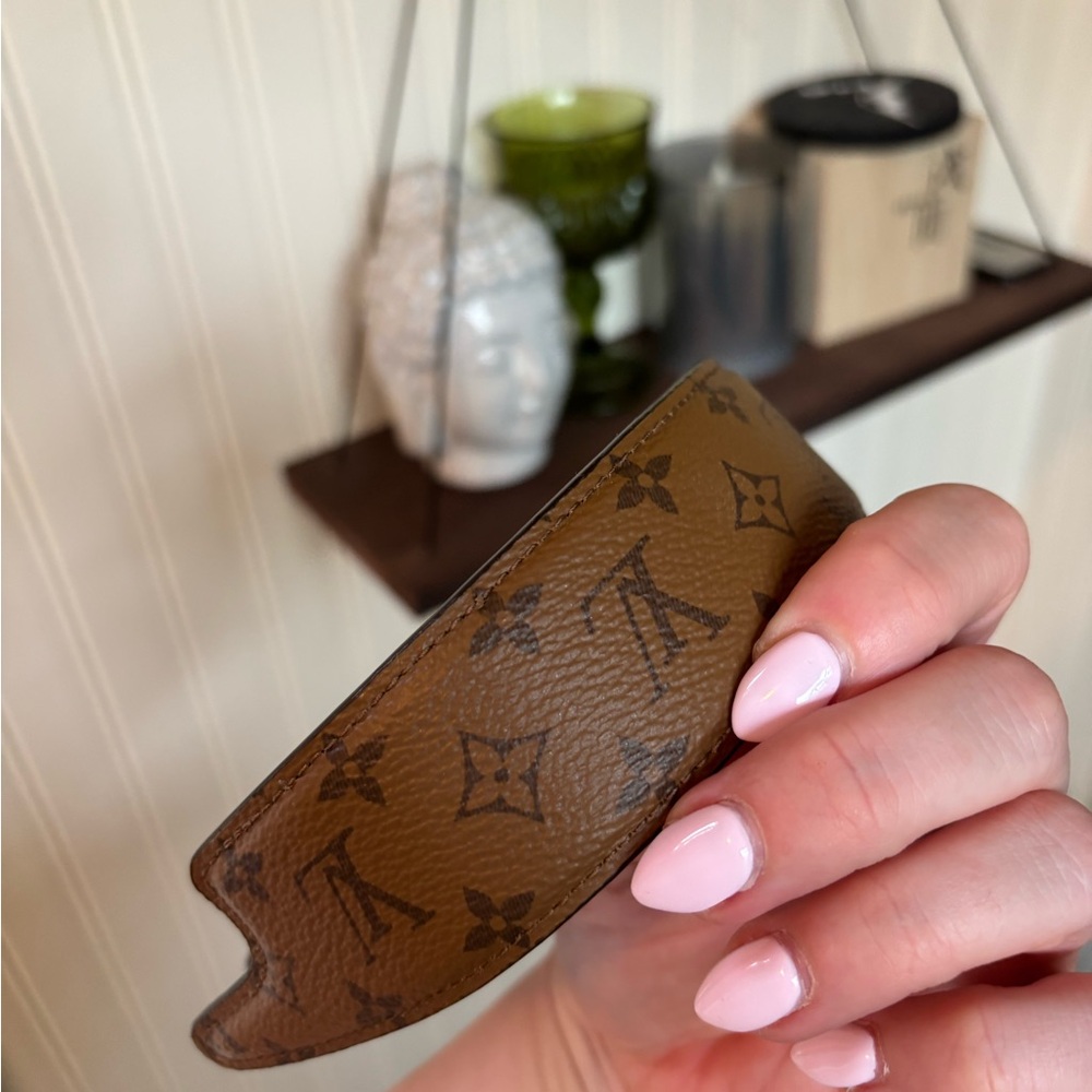 LV Outline Headband - Picture 3 of 11